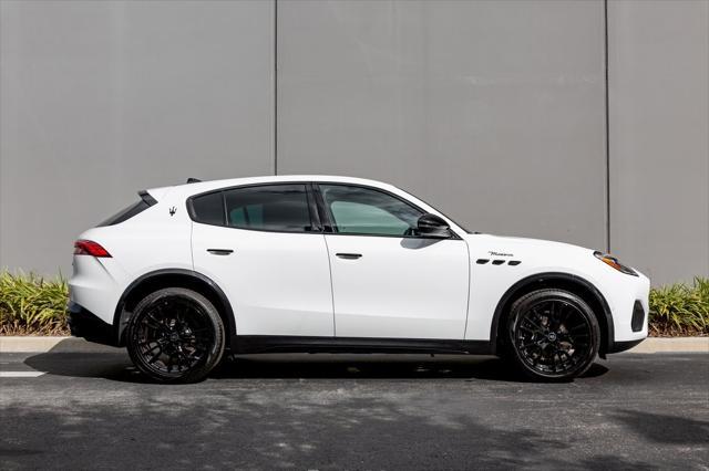 new 2025 Maserati Grecale car, priced at $78,425