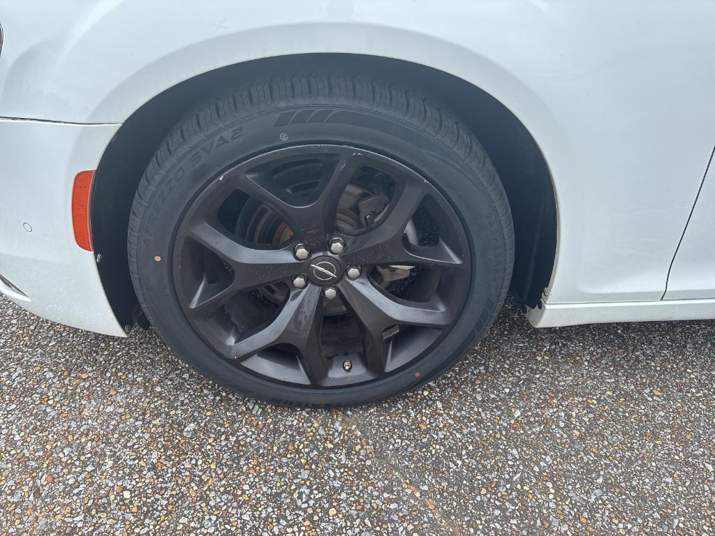 used 2022 Chrysler 300 car, priced at $24,998