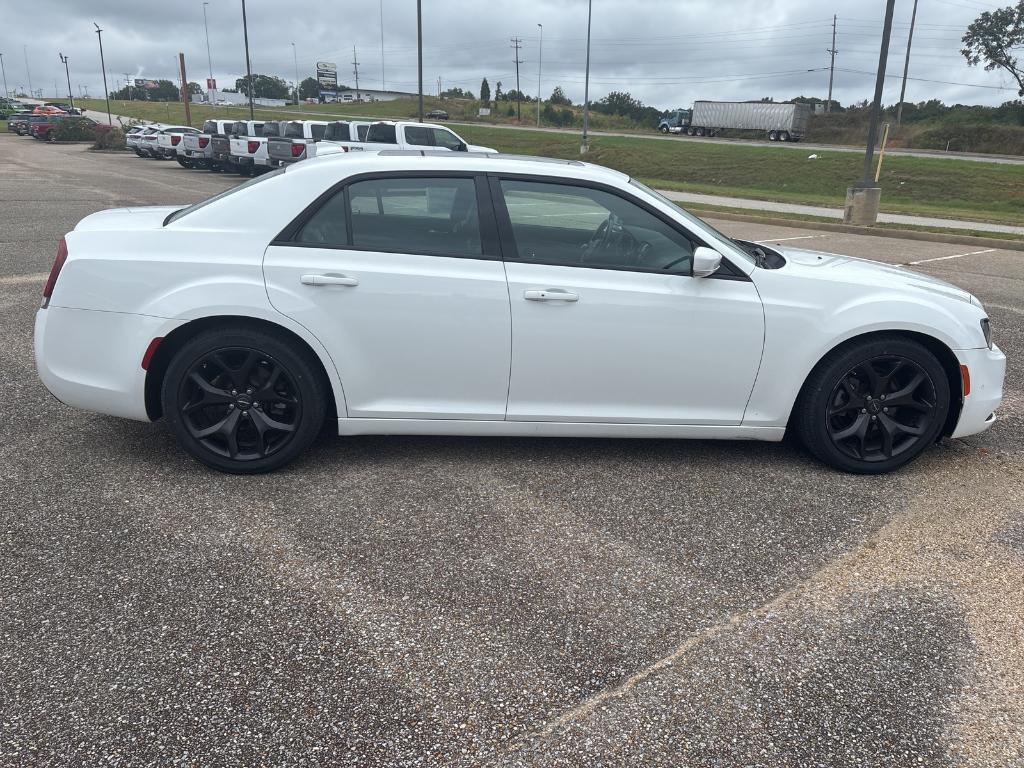 used 2022 Chrysler 300 car, priced at $24,998