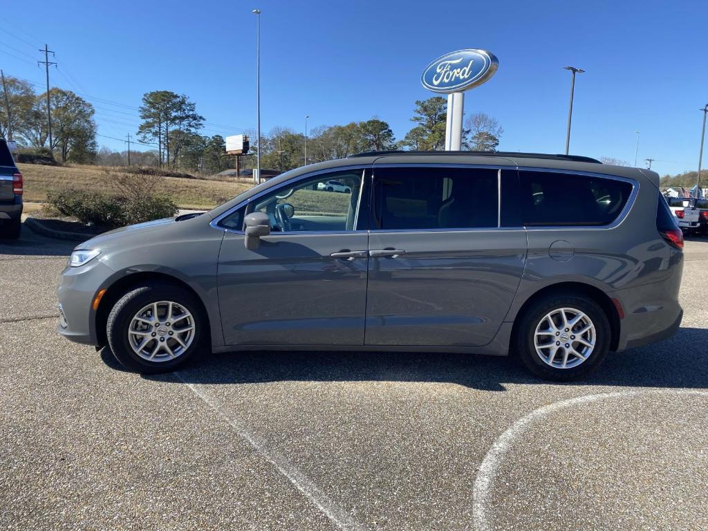 used 2022 Chrysler Pacifica car, priced at $20,996