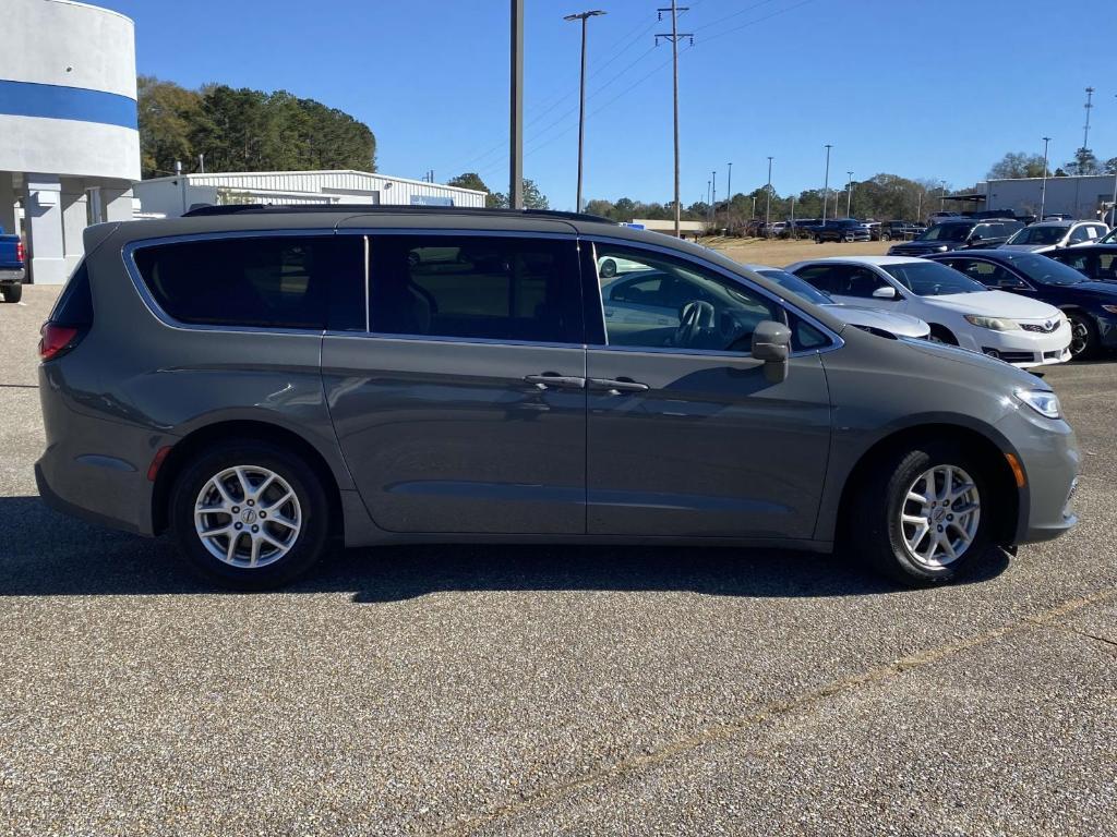 used 2022 Chrysler Pacifica car, priced at $20,996