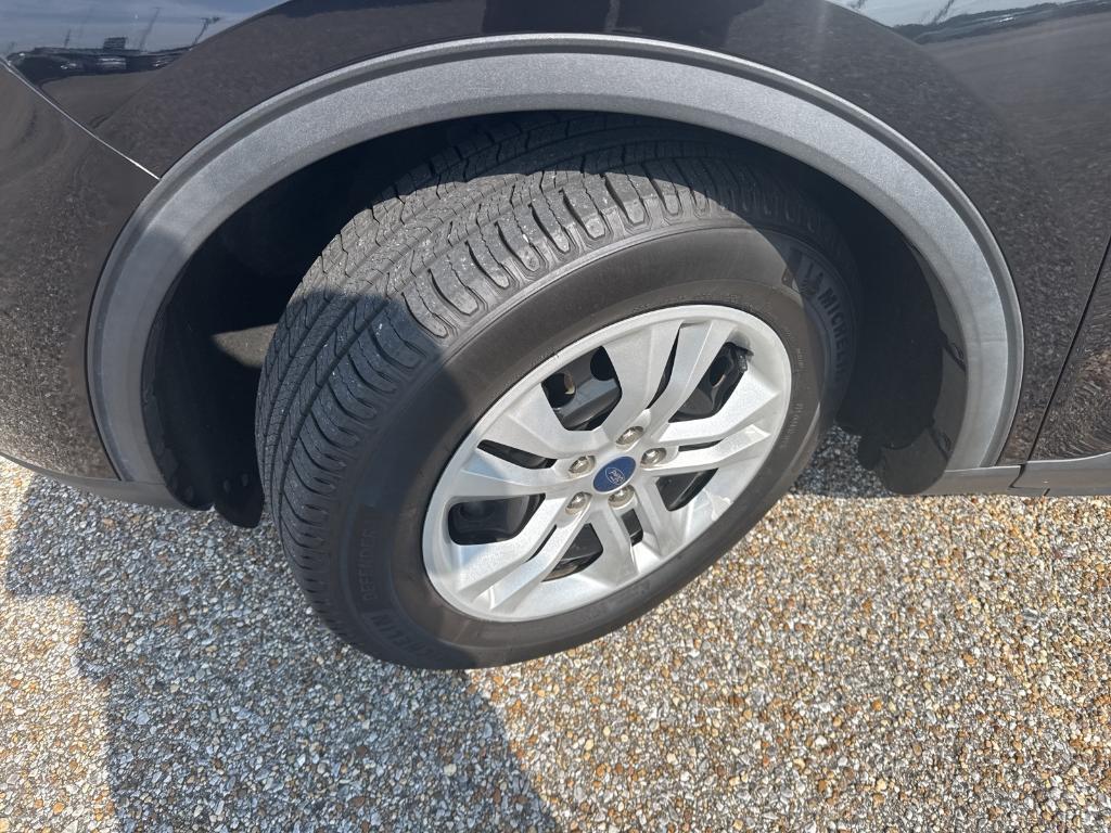 used 2020 Ford Escape car, priced at $14,998