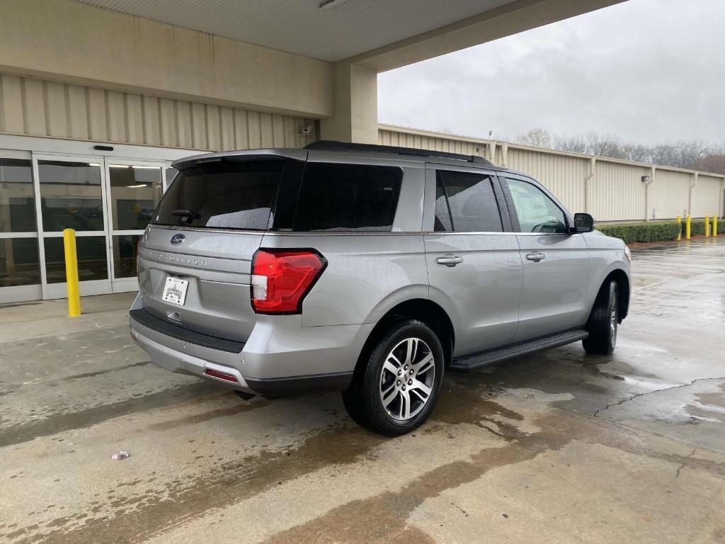 used 2024 Ford Expedition car, priced at $59,799