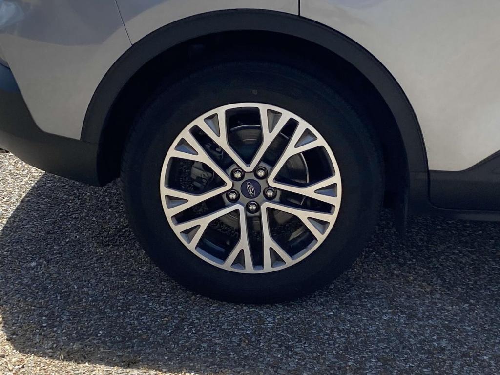 used 2022 Ford Escape car, priced at $22,998