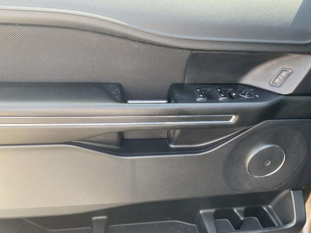 used 2019 Ford Expedition car, priced at $19,001