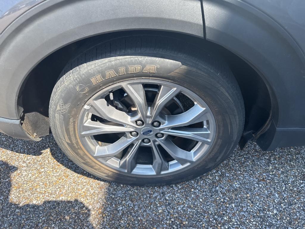 used 2022 Ford Explorer car, priced at $30,998