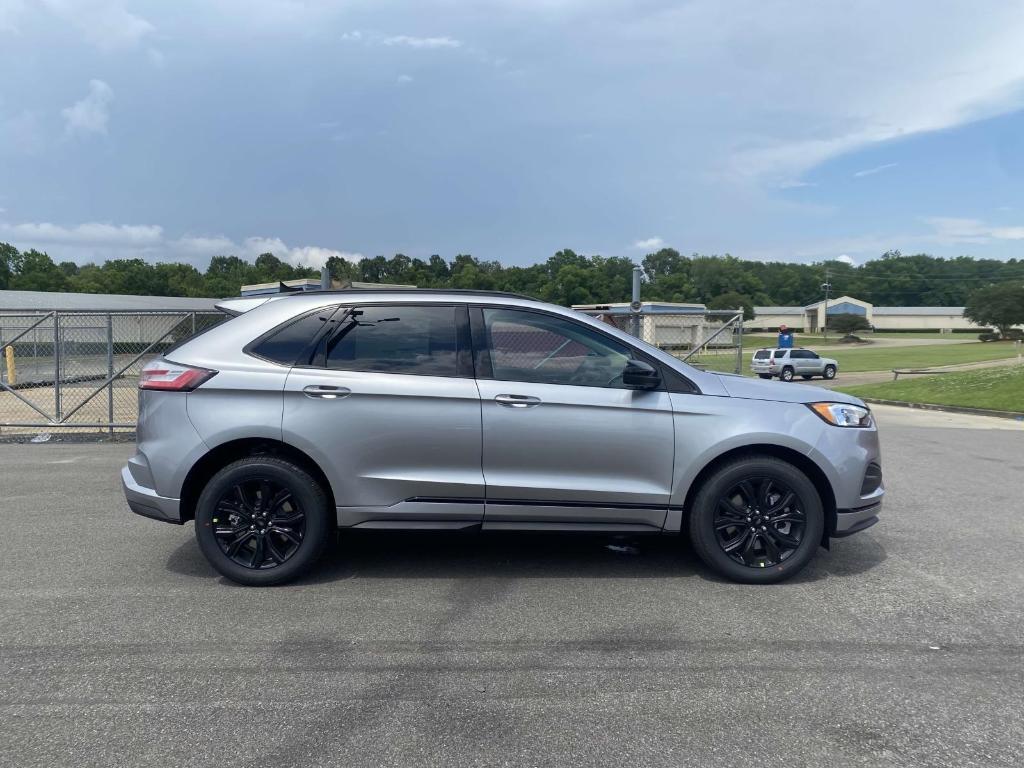 used 2024 Ford Edge car, priced at $34,282