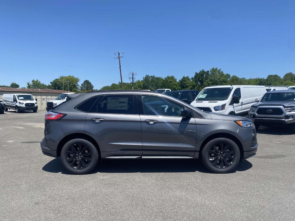 used 2024 Ford Edge car, priced at $35,032