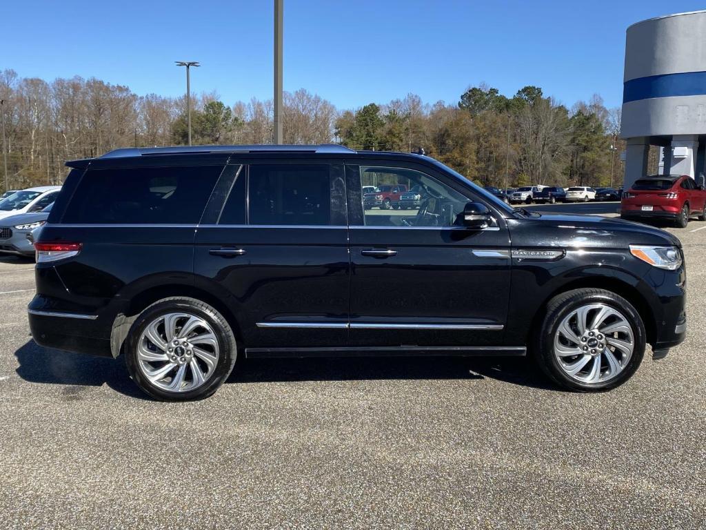 used 2022 Lincoln Navigator car, priced at $52,655