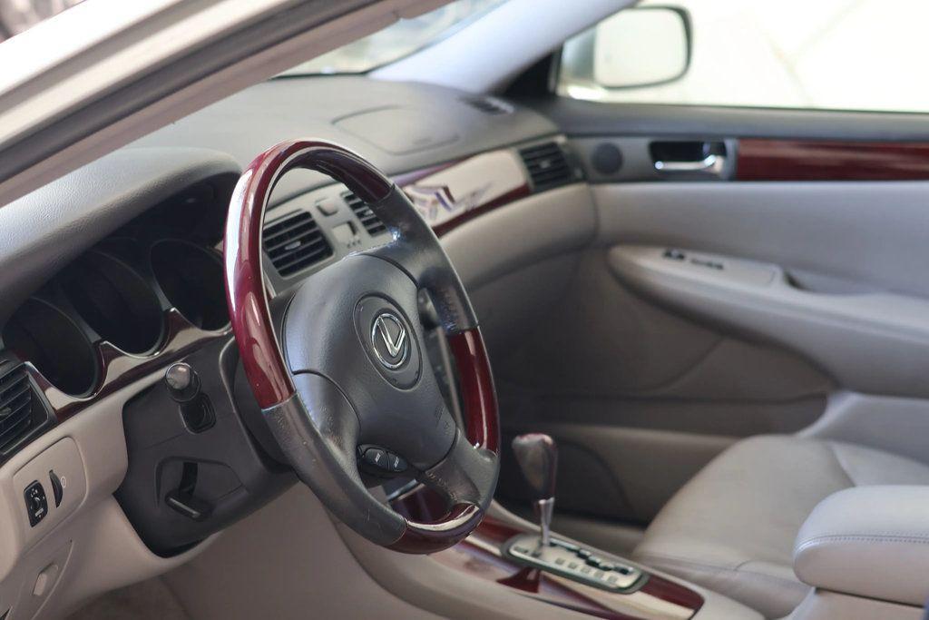 used 2004 Lexus ES 330 car, priced at $7,495