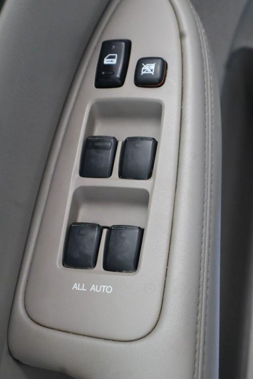 used 2004 Lexus ES 330 car, priced at $7,495