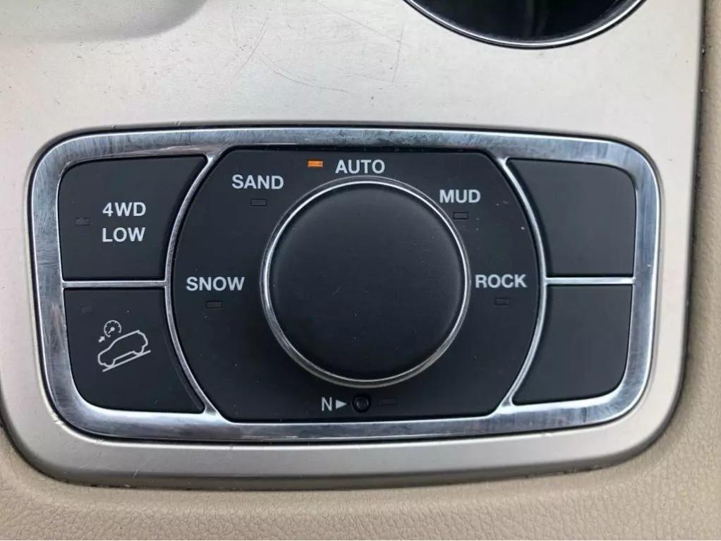 used 2014 Jeep Grand Cherokee car, priced at $15,200