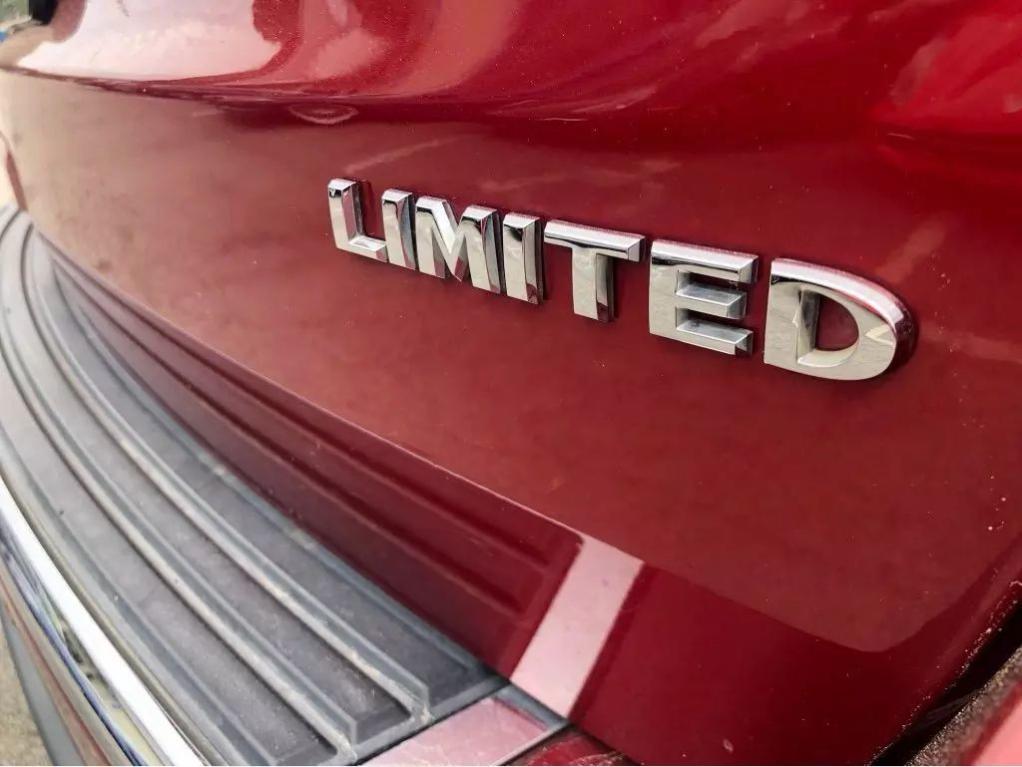 used 2014 Jeep Grand Cherokee car, priced at $15,200