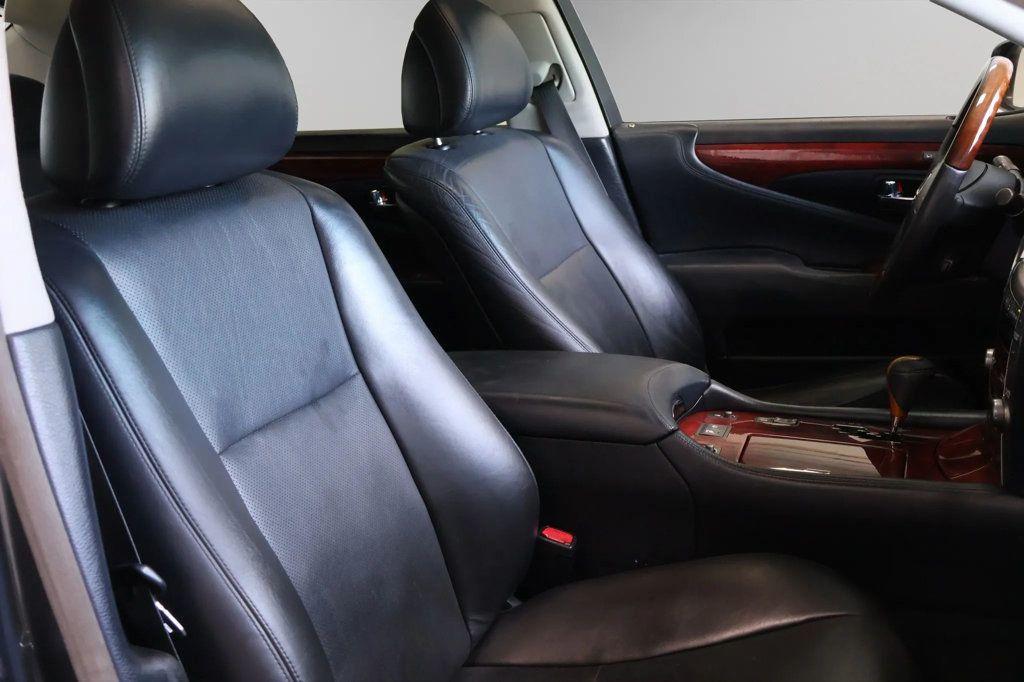 used 2007 Lexus LS 460 car, priced at $11,700