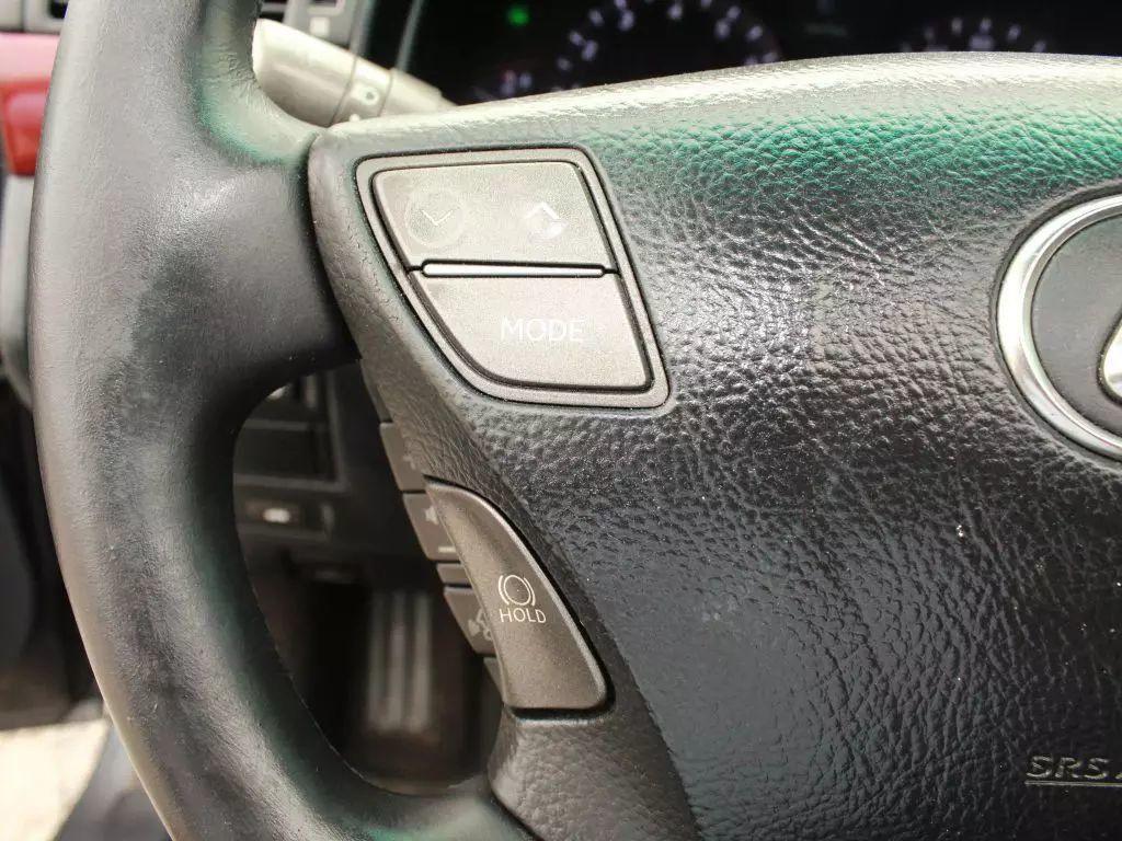 used 2007 Lexus LS 460 car, priced at $11,590