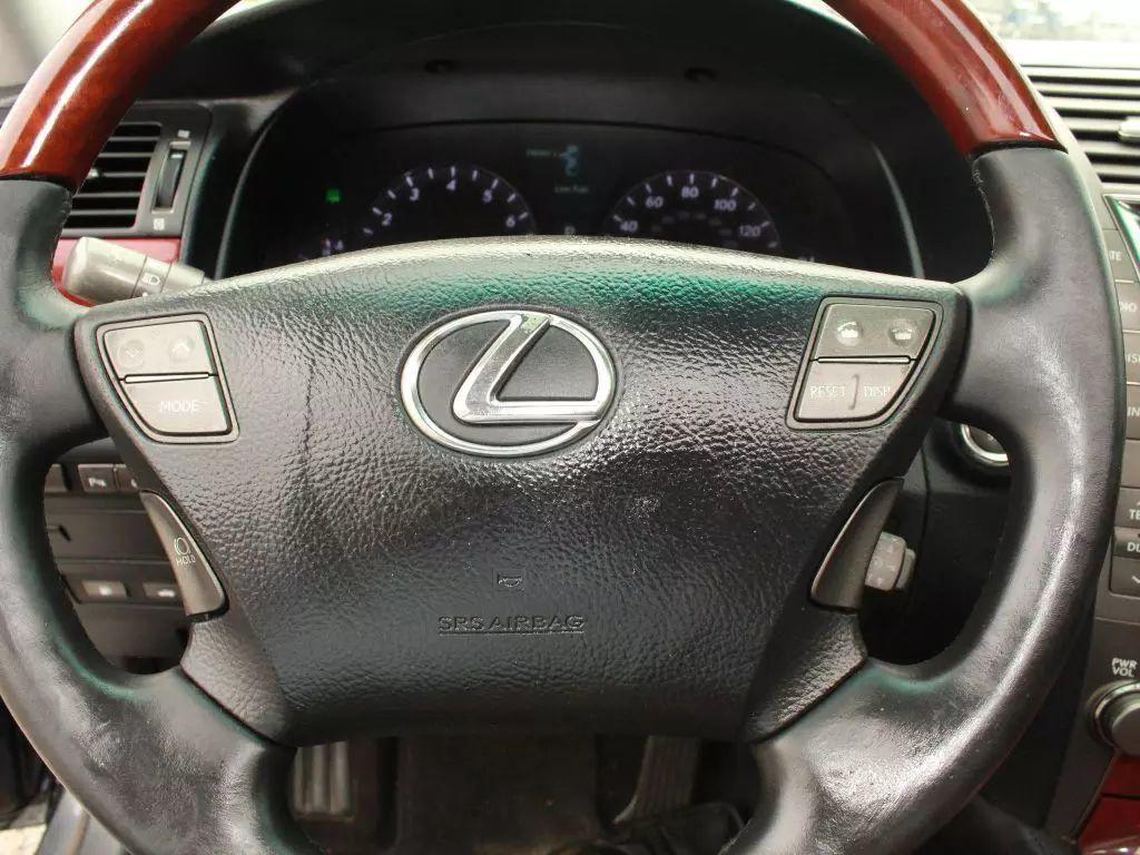 used 2007 Lexus LS 460 car, priced at $11,590