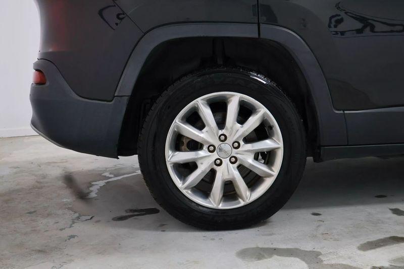 used 2016 Jeep Cherokee car, priced at $11,990