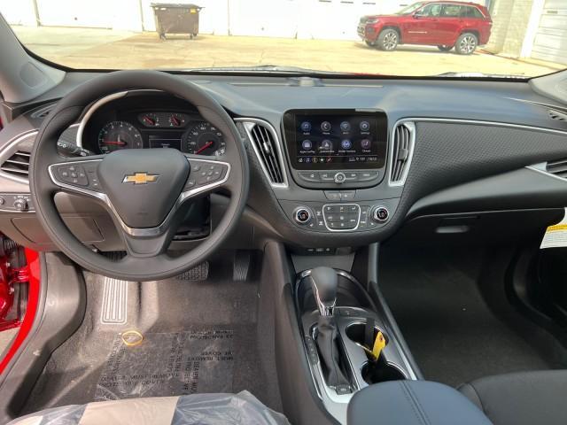 new 2024 Chevrolet Malibu car, priced at $28,690