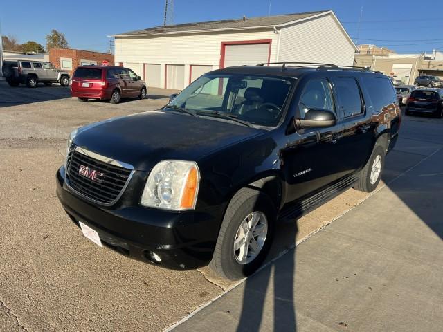 used 2013 GMC Yukon XL car, priced at $9,000