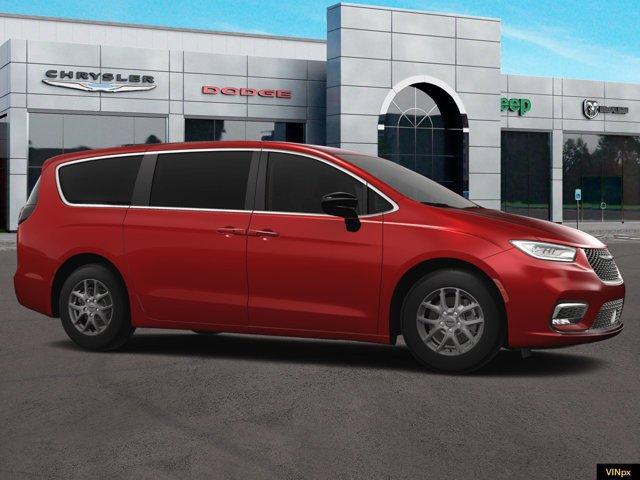 new 2024 Chrysler Pacifica car, priced at $43,995