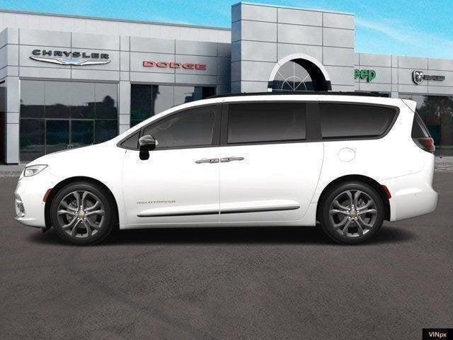 new 2024 Chrysler Pacifica car, priced at $47,577