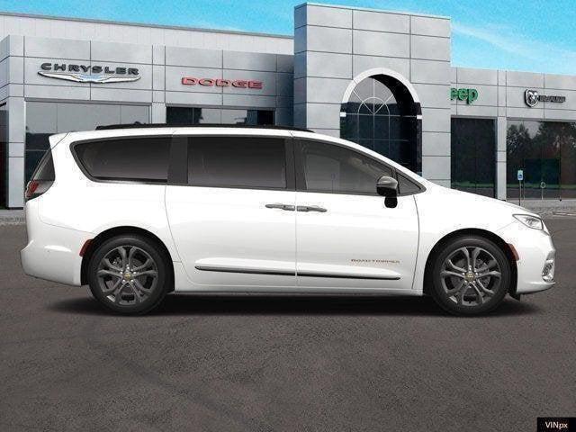 new 2024 Chrysler Pacifica car, priced at $47,577