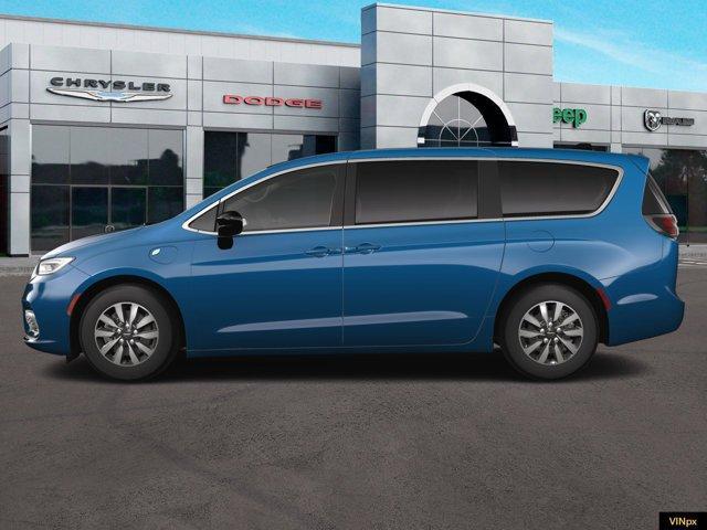 new 2024 Chrysler Pacifica Hybrid car, priced at $54,240