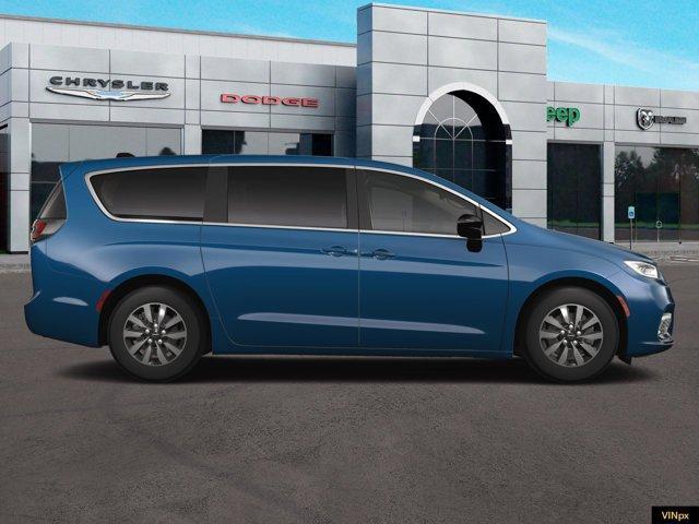 new 2024 Chrysler Pacifica Hybrid car, priced at $54,240