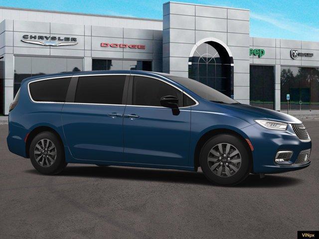 new 2024 Chrysler Pacifica Hybrid car, priced at $54,240