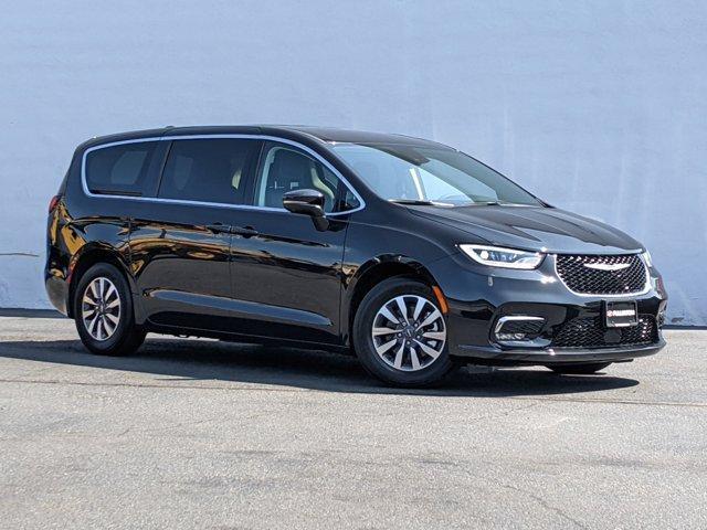 used 2023 Chrysler Pacifica Hybrid car, priced at $46,179