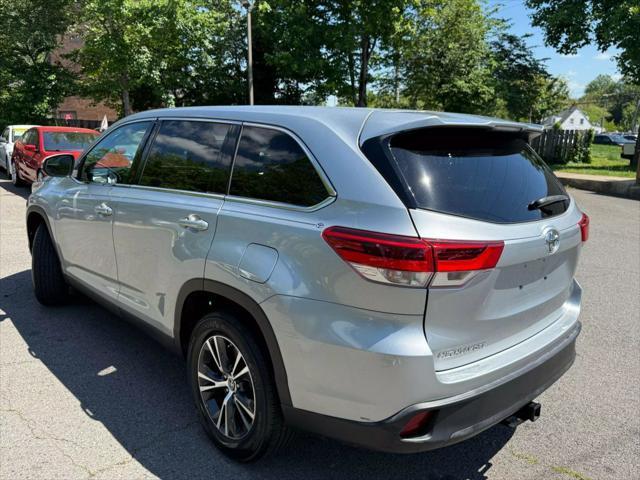 used 2019 Toyota Highlander car, priced at $19,699