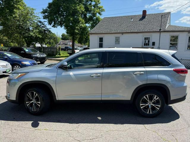 used 2019 Toyota Highlander car, priced at $19,699