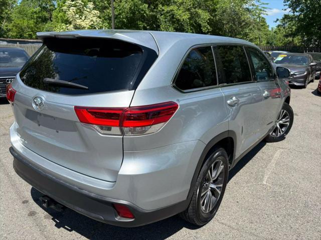 used 2019 Toyota Highlander car, priced at $19,699
