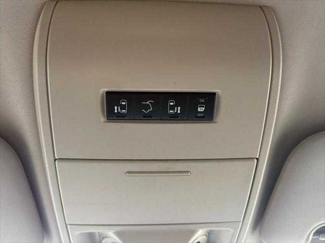 used 2015 Chrysler Town & Country car, priced at $8,399