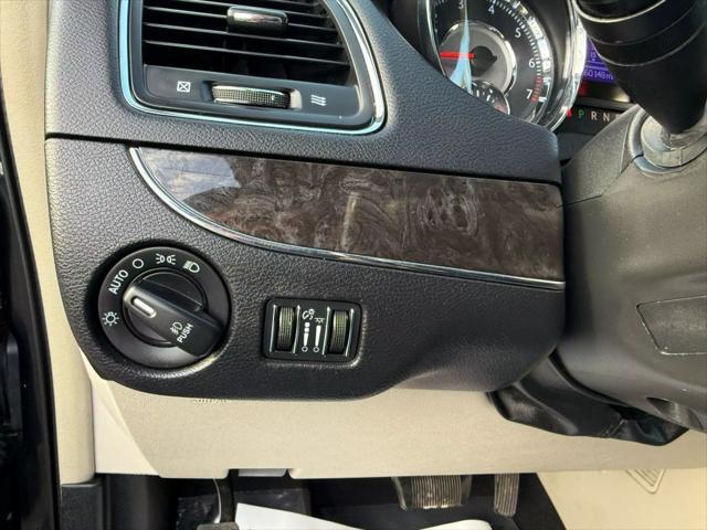 used 2015 Chrysler Town & Country car, priced at $8,399