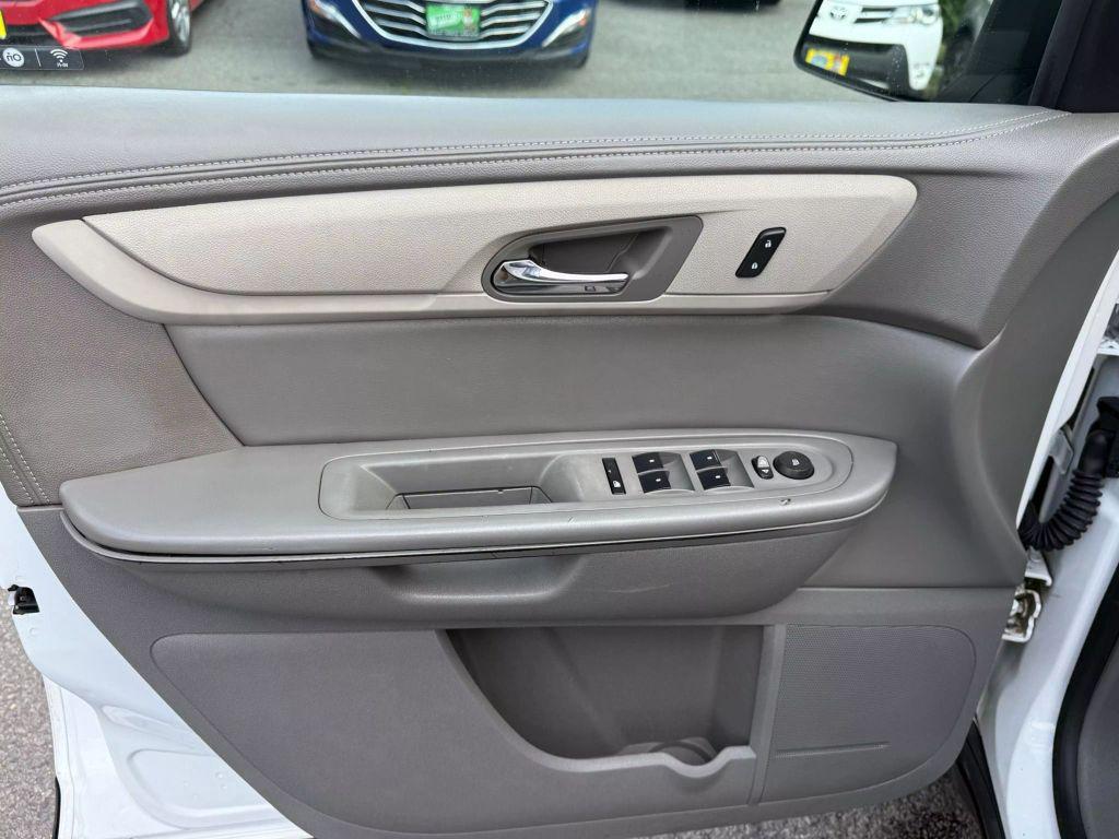 used 2017 Chevrolet Traverse car, priced at $9,399