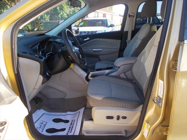 used 2014 Ford Escape car, priced at $7,995