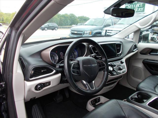 used 2018 Chrysler Pacifica car, priced at $15,495
