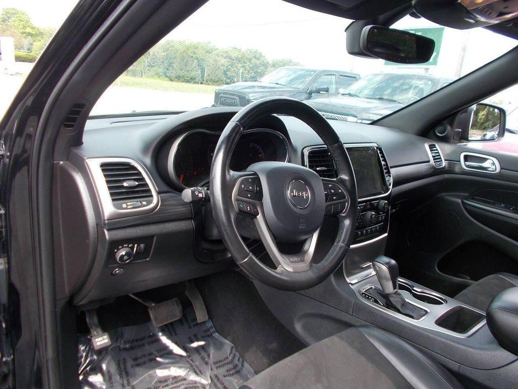 used 2020 Jeep Grand Cherokee car, priced at $17,495