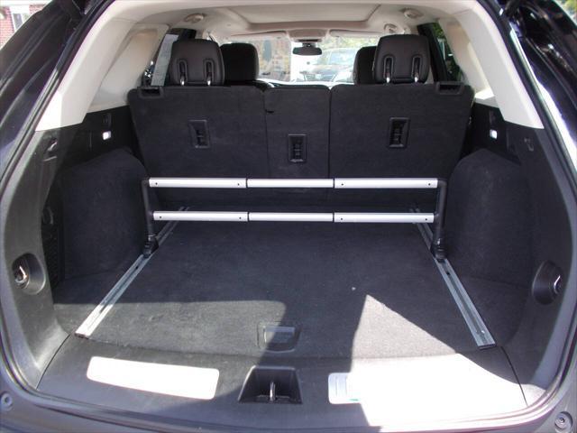 used 2019 Cadillac XT5 car, priced at $17,495