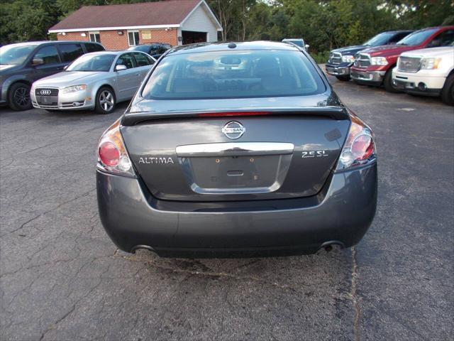 used 2009 Nissan Altima car, priced at $4,995