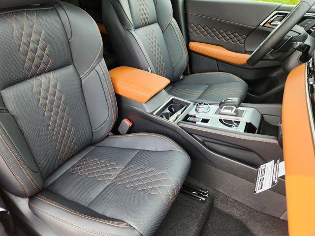 new 2025 Mitsubishi Outlander PHEV car, priced at $46,825