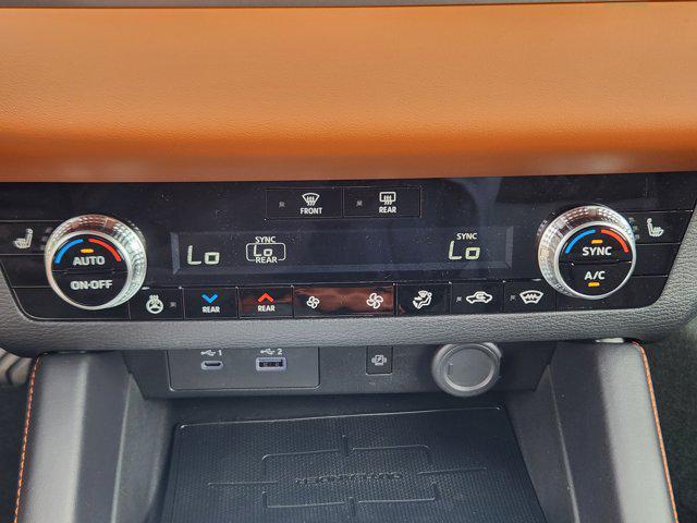 new 2025 Mitsubishi Outlander PHEV car, priced at $46,825