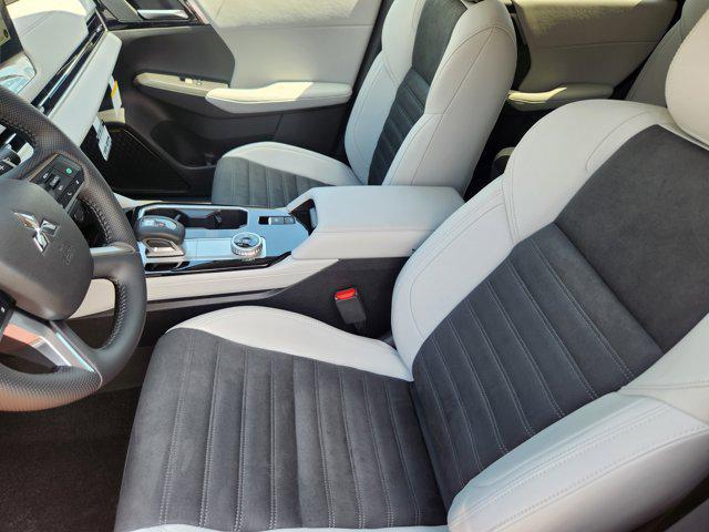 new 2025 Mitsubishi Outlander car, priced at $36,785