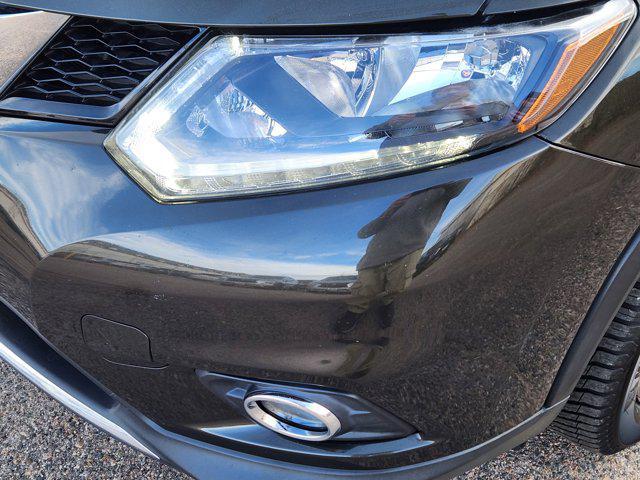 used 2016 Nissan Rogue car, priced at $15,995