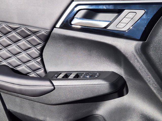 new 2025 Mitsubishi Outlander PHEV car, priced at $41,130