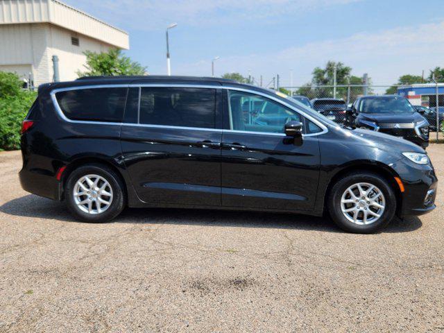 used 2022 Chrysler Pacifica car, priced at $21,376