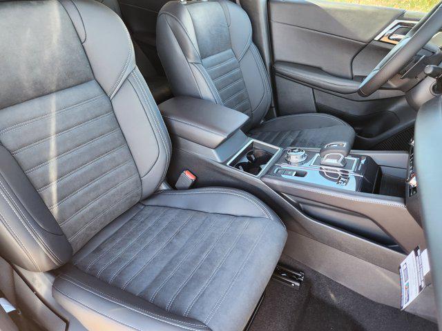 new 2025 Mitsubishi Outlander PHEV car, priced at $37,870