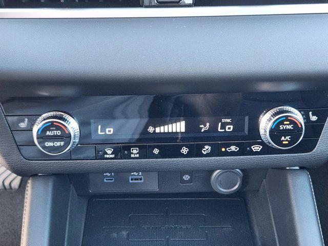 new 2025 Mitsubishi Outlander PHEV car, priced at $37,865