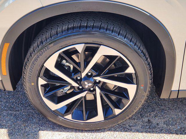 new 2025 Mitsubishi Outlander PHEV car, priced at $37,865